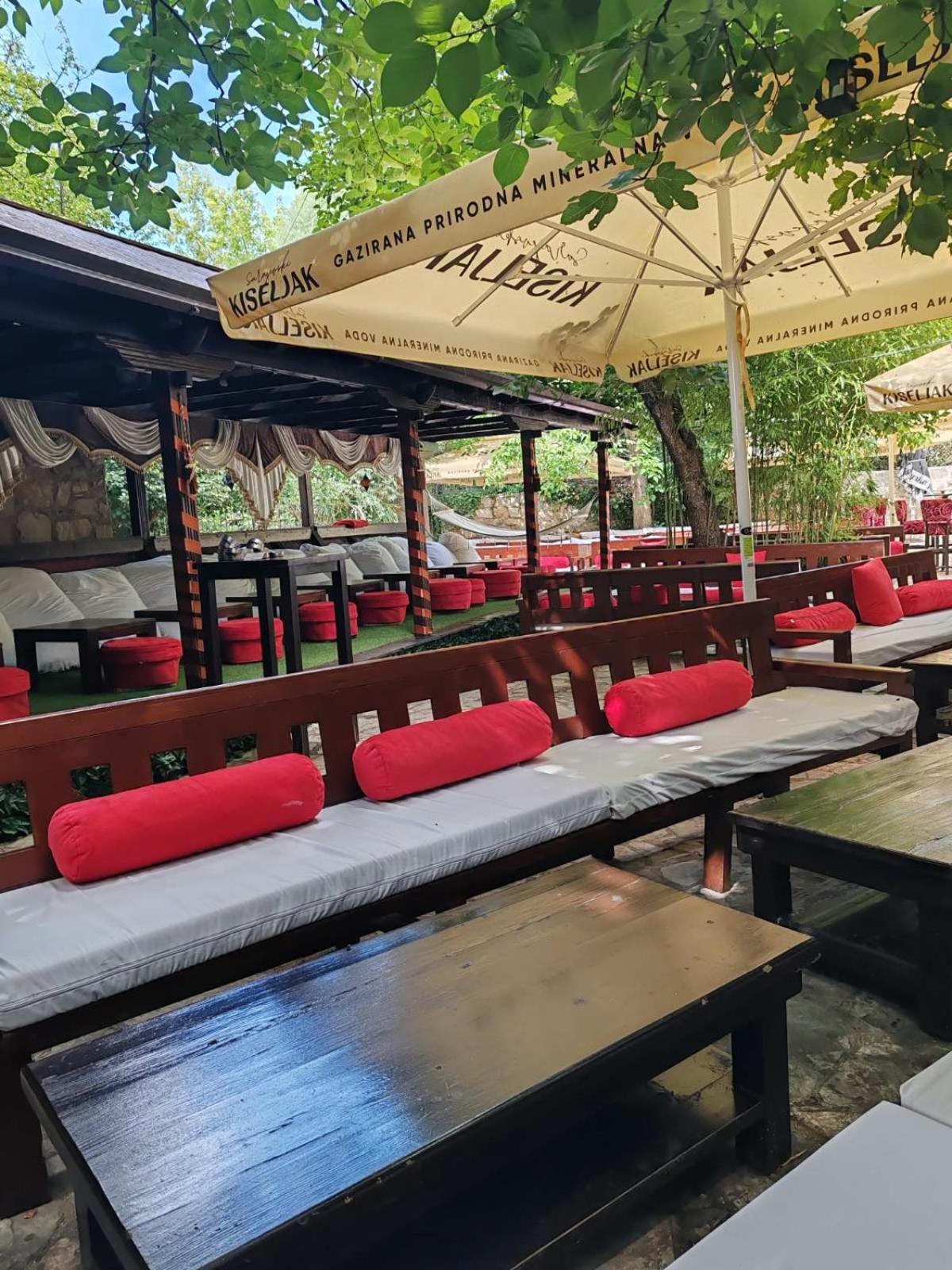 Pansion Oscar Summer Garden Mostar Luaran gambar